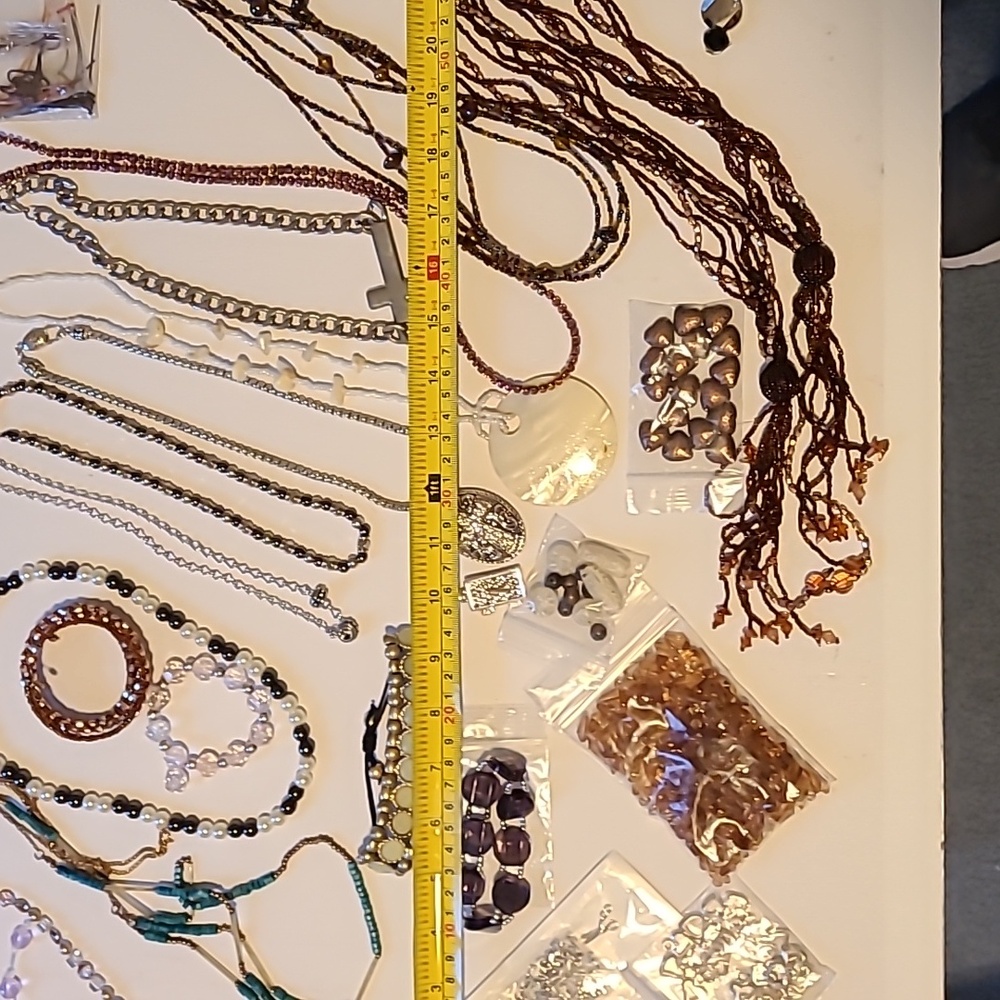 Jewlery and Craft Beads Bundle, Beads, and Necklaces - Picture 12 of 16
